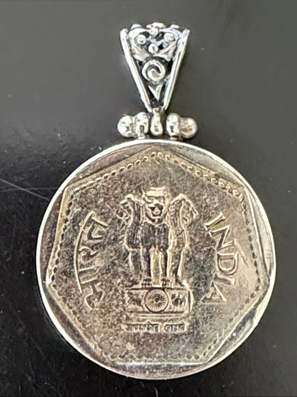 Indian 1 Rupee Cased Silver Pendant 1984